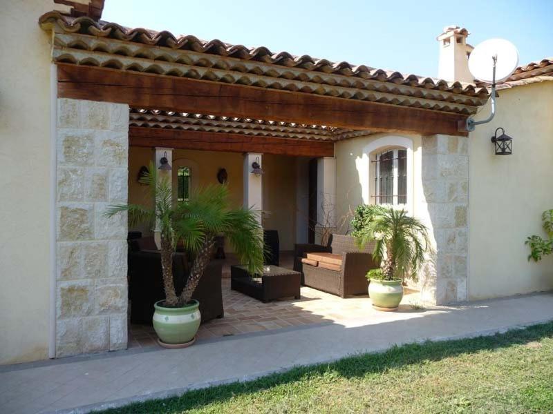 Chambre D'Hotes "La Bastide Des Eucalyptus" Antibes Exterior photo