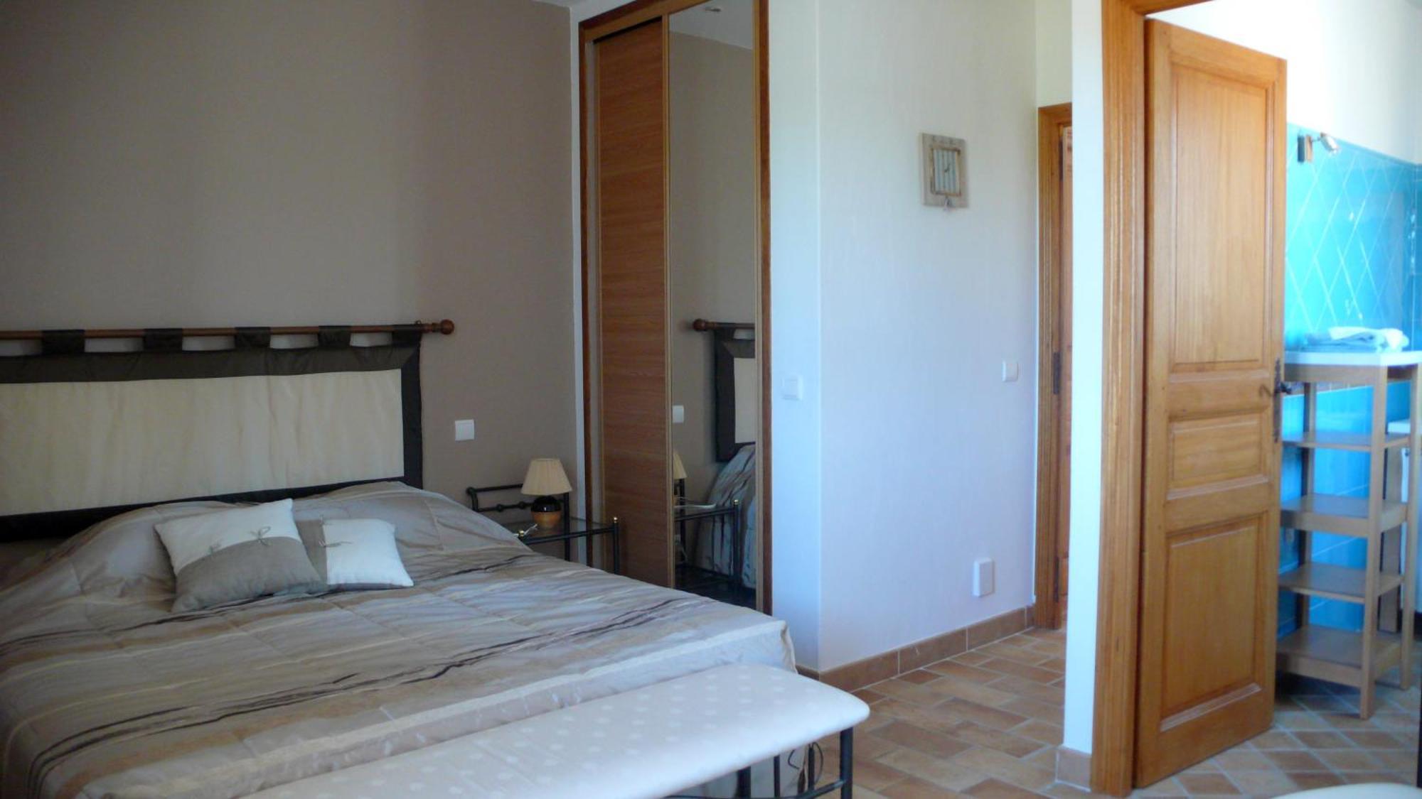 Chambre D'Hotes "La Bastide Des Eucalyptus" Antibes Exterior photo