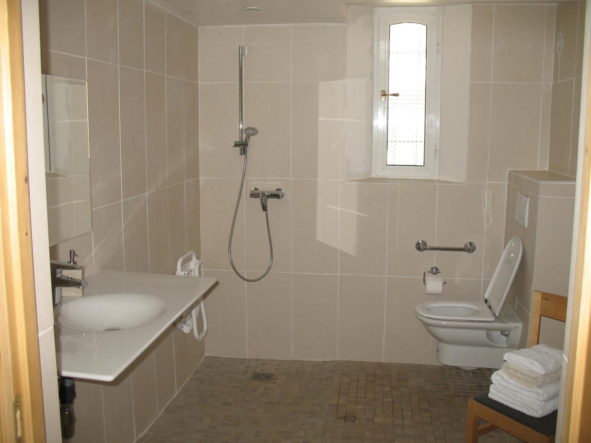 Chambre D'Hotes "La Bastide Des Eucalyptus" Antibes Exterior photo